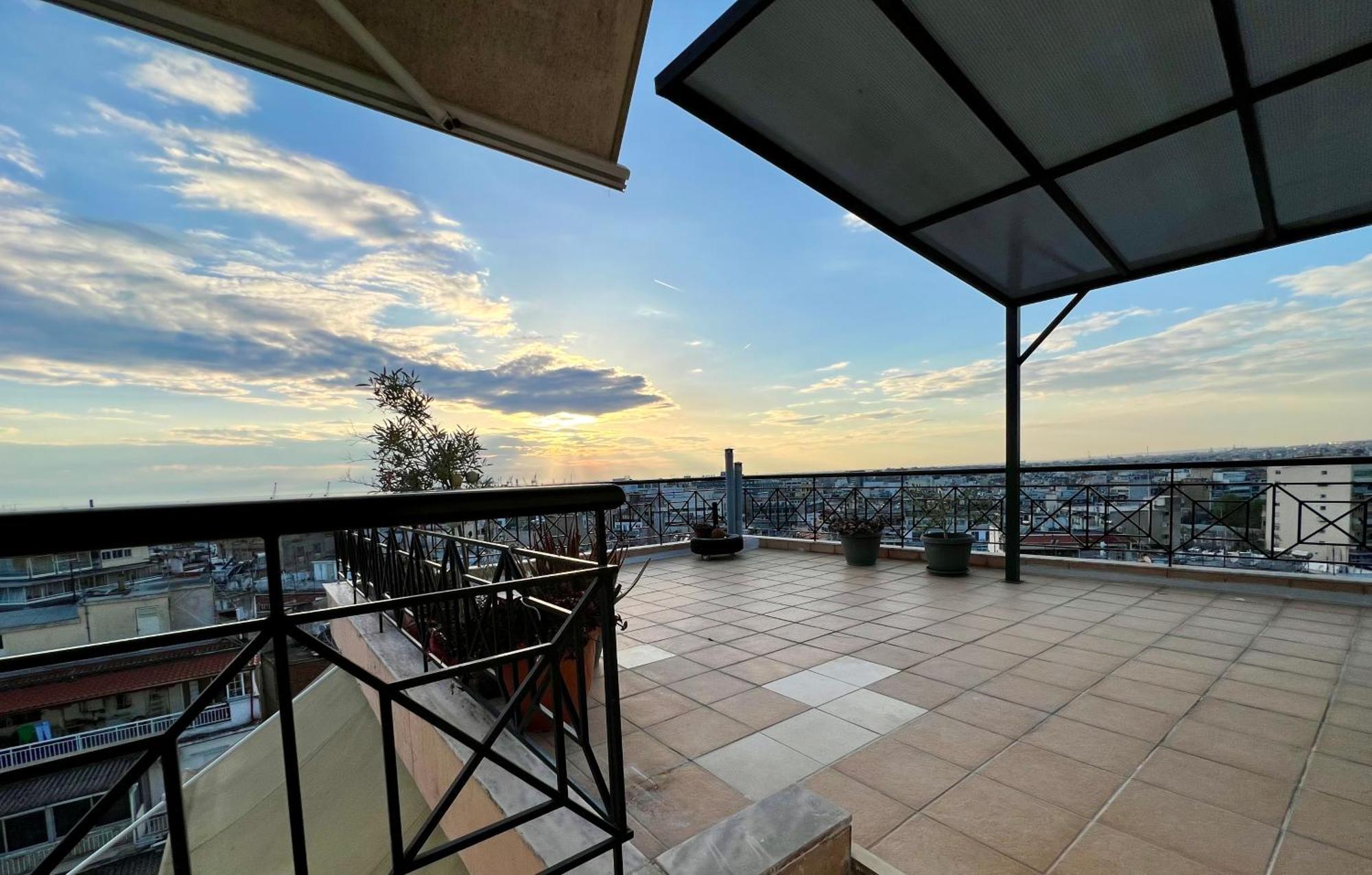 180° Rooftop View Thessaloníki Eksteriør bilde